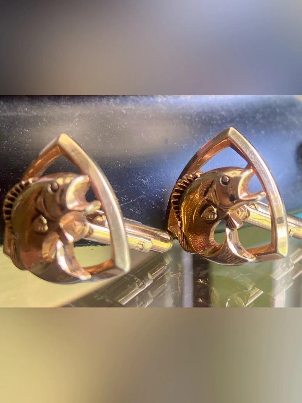 Set of Vintage Hickok Triangular Large Mouth Bass Fish Cufflinks Gold Toned